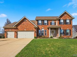 679 Grand View Ridge Ct, Eureka, MO 63025