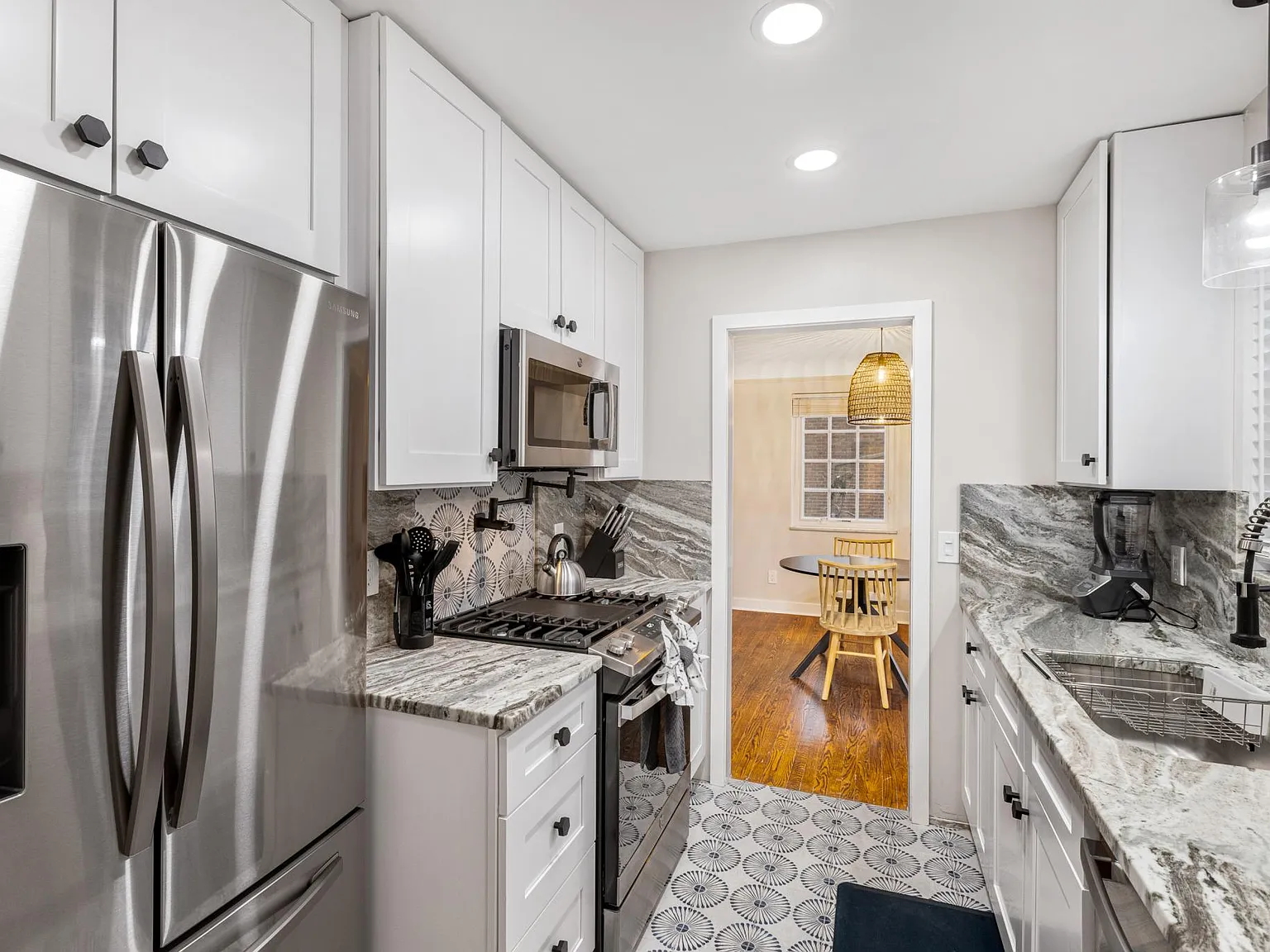 5 bed, 3.5 bath, 1804 sqft, $7,750 — Photo 4