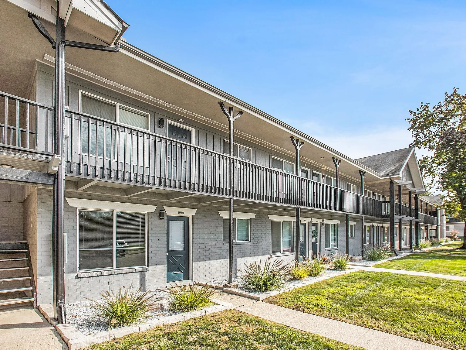 Autumn Ridge Apartment Homes — Photo 2