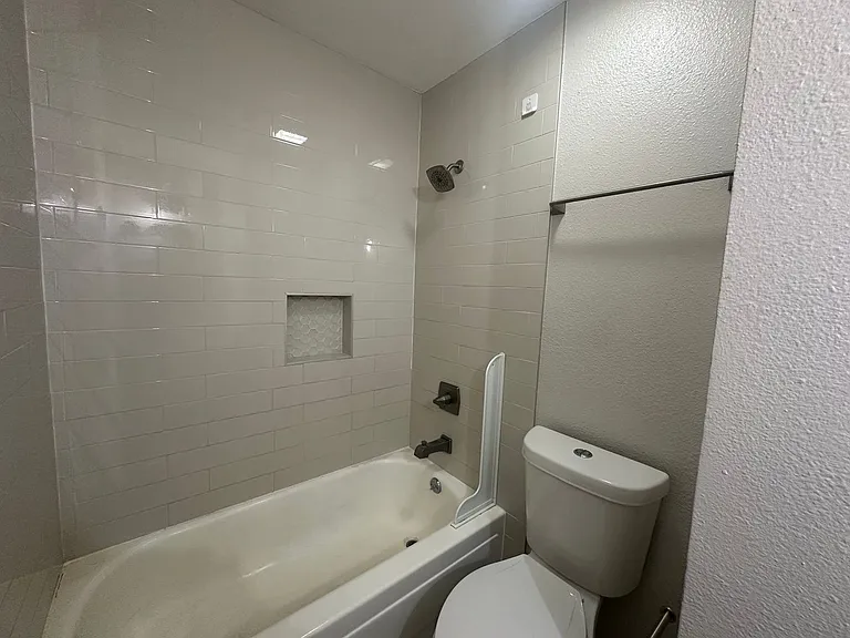 7814 Bob White Dr — Photo 22