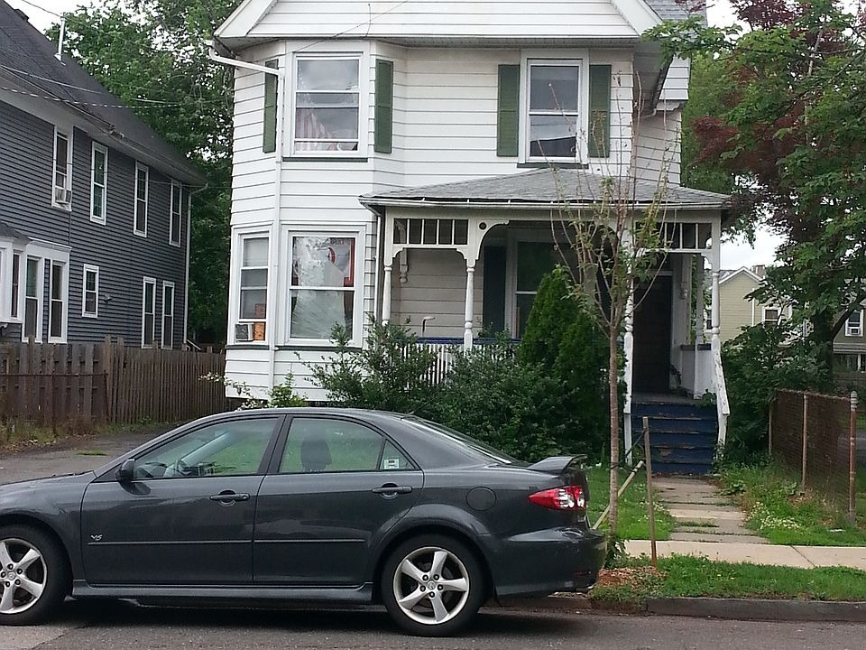 2nd image of 45 Mine St
