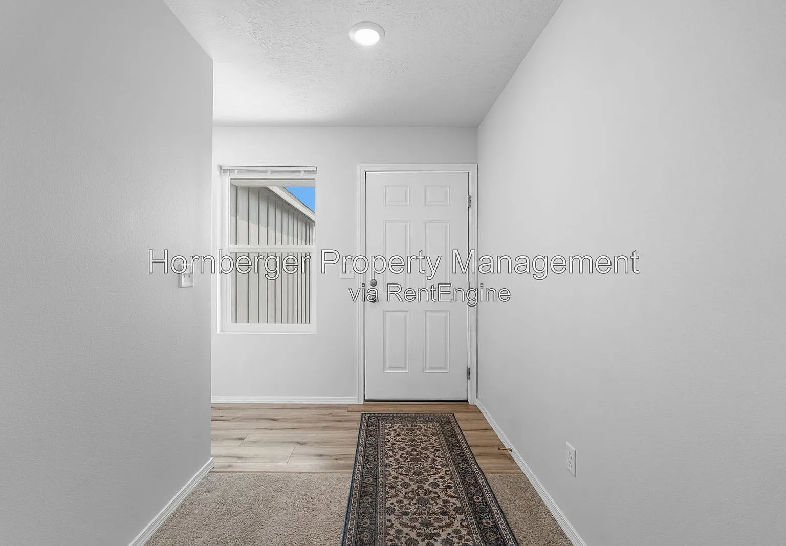 3 bed, 2.0 bath, 1335 sqft, $2,350 — Photo 4