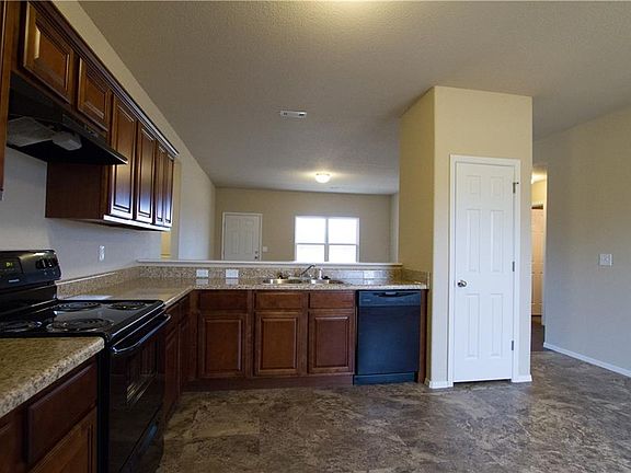 4th image of 15060 White Fawn Dr