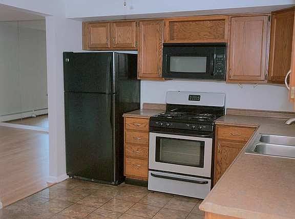 4th image of 406 Wisconsin Ave APT 103