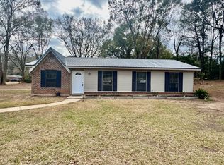 2836 Cottage Park Ct E, Mobile, AL 36695