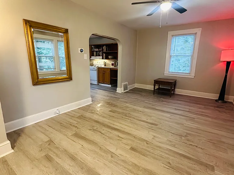 21 Shady Ln — Photo 4