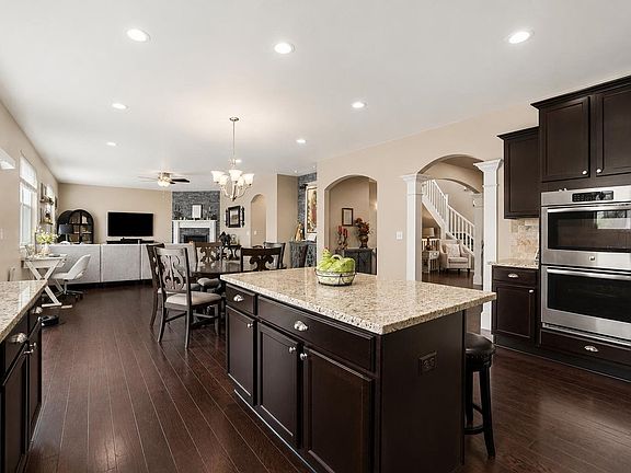 4th image of 2163 Longfin Dr