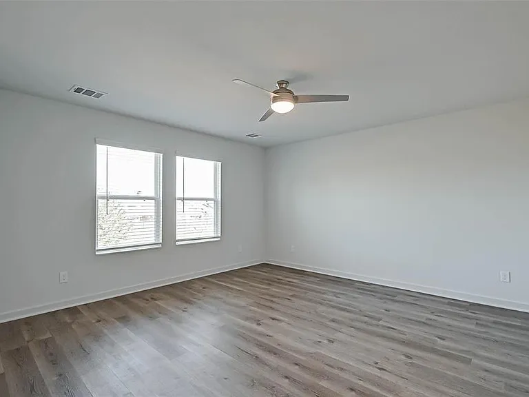 3510 Contempo Dr — Photo 17