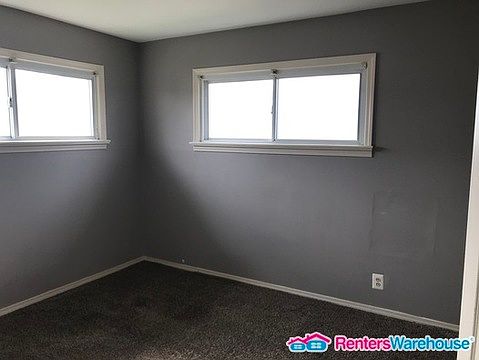 3rd image of 26740 Margaret St