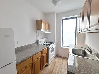 Rented by Bouklis Group
