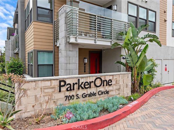 845 S Grable Cir, Orange, CA 92868
