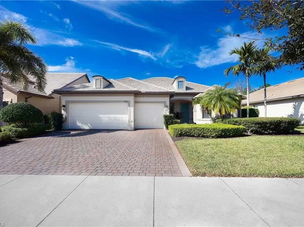 7045 Live Oak Dr, Naples, FL 34114