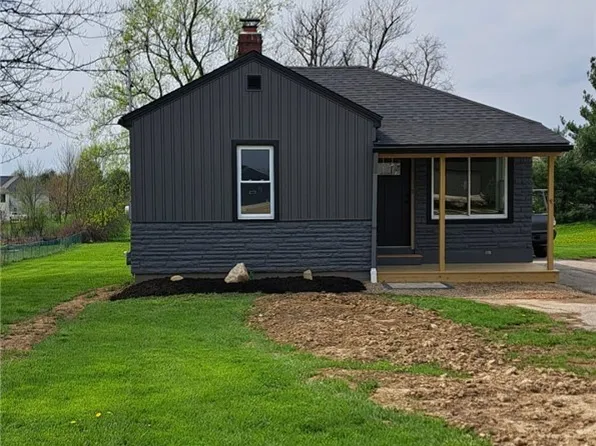 894 N Carpenter Rd, Brunswick, OH 44212