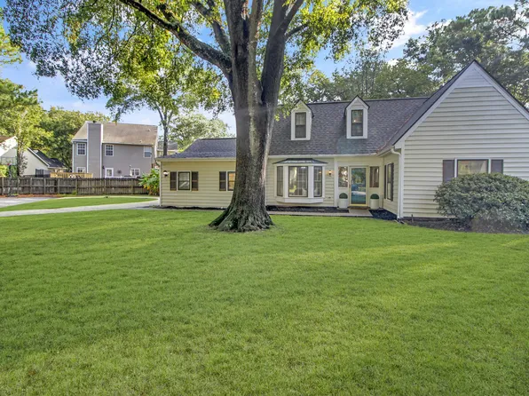 1421 Battery Weed Ct, Charleston, SC 29412