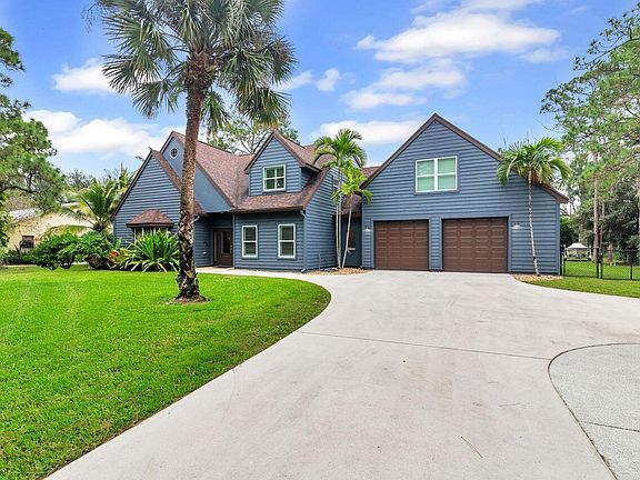 2nd image of 10070 Trailwood Circle