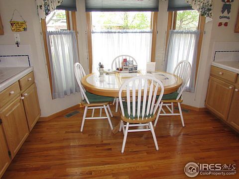 3rd image of 514 Trailwood Cir