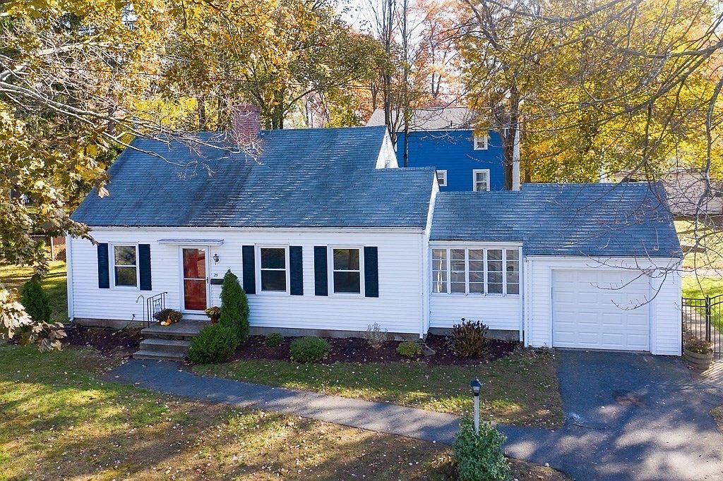 25 Mayflower Rd, Springfield, MA 01118 Zillow