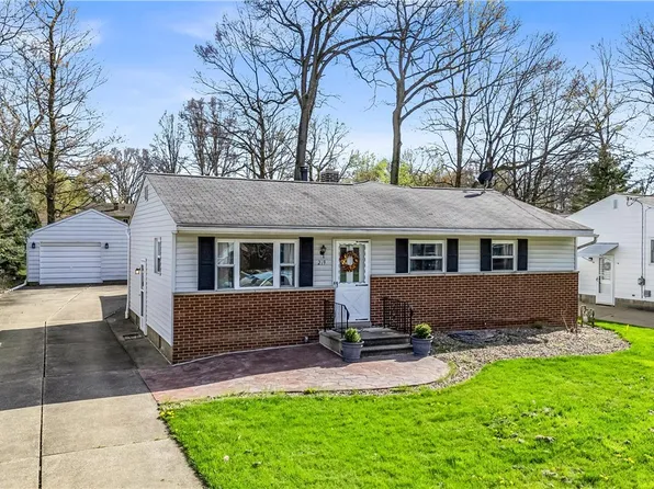 219 Bermont Ave, Munroe Falls, OH 44262