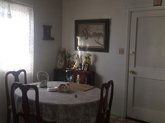 2nd image of 702 El Creston Cir