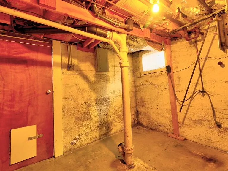 Emerson Home — Photo 15