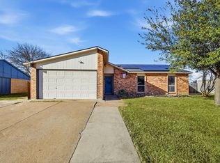 6809 Newcastle Pl, North Richland Hills, TX 76182