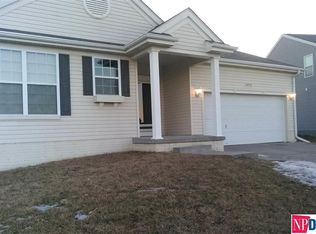 10709 Craig St, Omaha, NE 68122