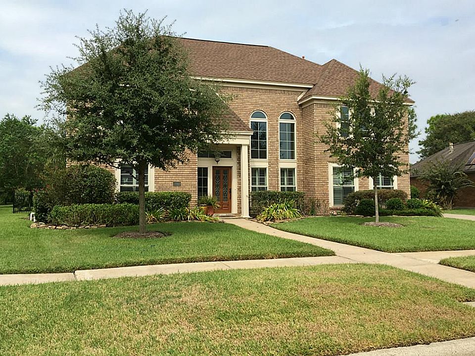 1st image of 2202 Pebble Beach Dr