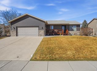 153 Savoy Cir, Rapid City, SD 57701