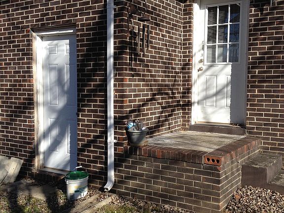 4th image of 317 Hoover Dr
