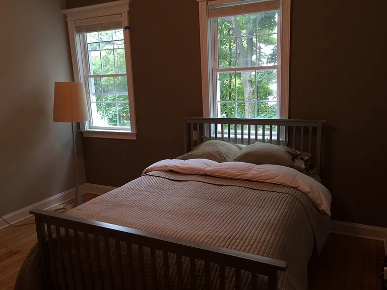 3056 N Leavitt St #2E — Photo 9