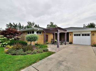 436 E Atwater Ave, Elmhurst, IL 60126