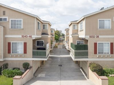 9344 Telegraph Rd, Downey, CA, 90240