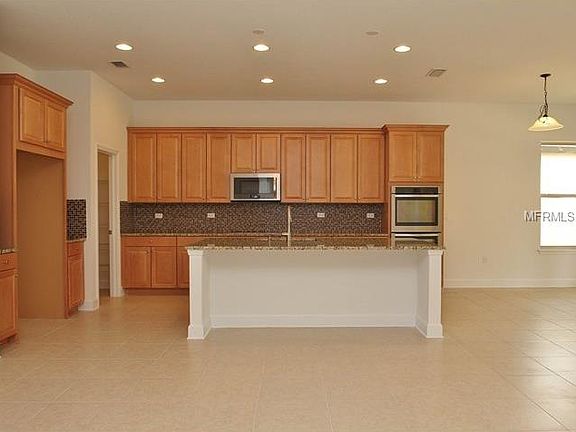 4th image of 11826 Cross Vine Dr