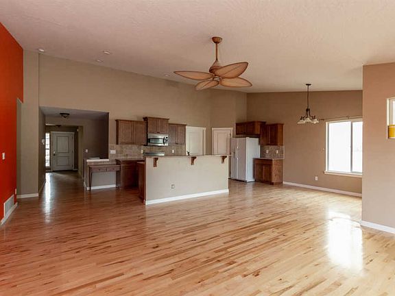 4th image of 8804 N Sundance Ln