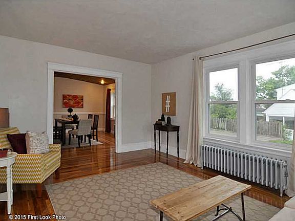 4th image of 61 Grosvenor Ave