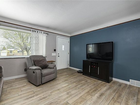 5th image of 4768 Brookhigh Dr