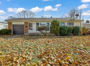 11536 Diamond Dr, Sterling Heights, MI 48314