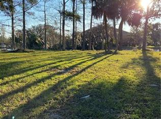 249 Coin Du Lestin Dr, Slidell, LA 70460