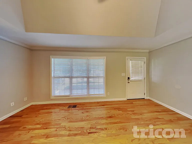 138 Putter Point Dr — Photo 2