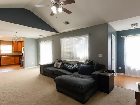 7820 Jean Rebault Dr, North Charleston, SC 29420