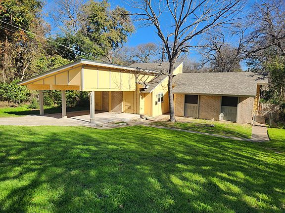3rd image of 1510 Rockdale Cir #A