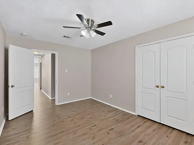 1207 Aberdeen Dr — Photo 22
