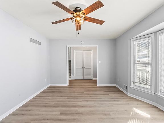 5th image of 10705 Beacon Ave