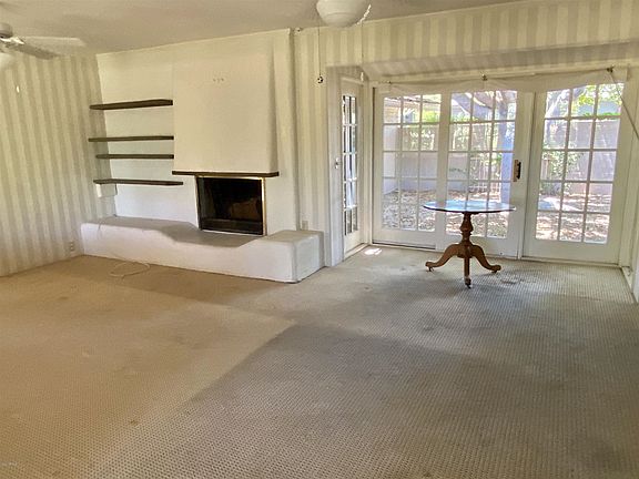 4th image of 5635 E Lincoln Dr #16