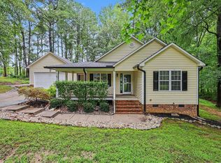307 Gordon Farm Dr, Benson, NC 27504