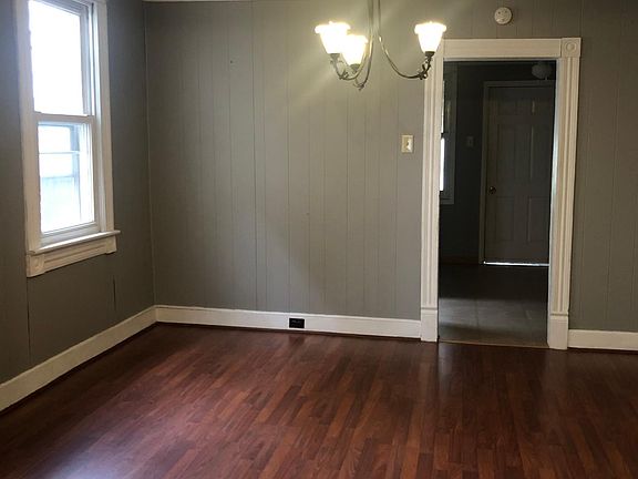 4th image of 126 E Taylor St #126