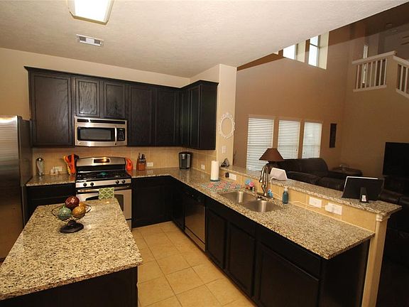 3rd image of 7801 Topaz Way