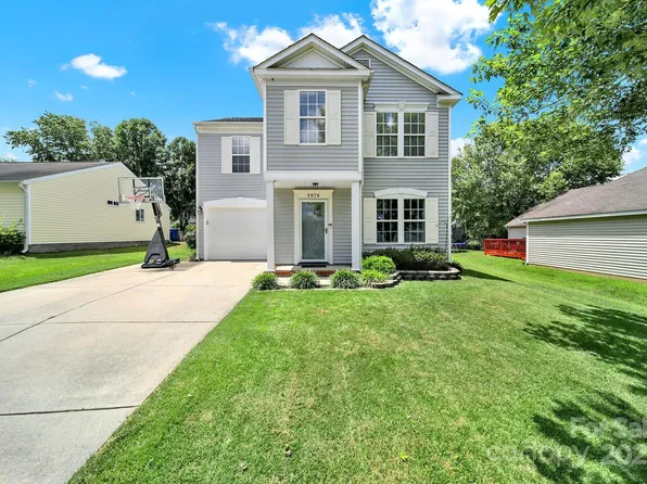 5876 Culloden Ct, Concord, NC 28027