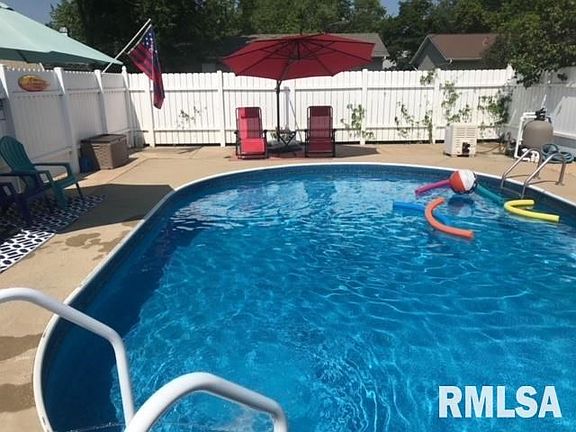 3rd image of 2713 S High Meadow Dr