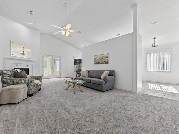 2nd image of 4020 Coppertree Ln